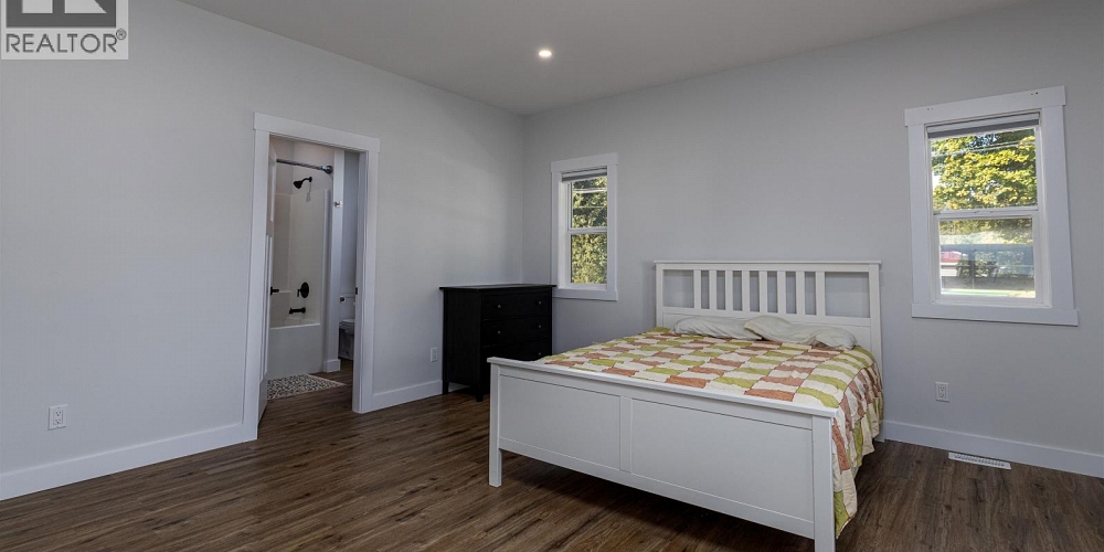 4946 TWEDLE AVENUE Terrace Photo 9 4946 TWEDLE AVENUE Terrace Photo 9